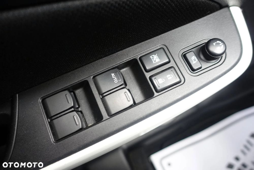 Suzuki Swift 1.2 Dualjet Hybrid Allgrip Comfort - 35