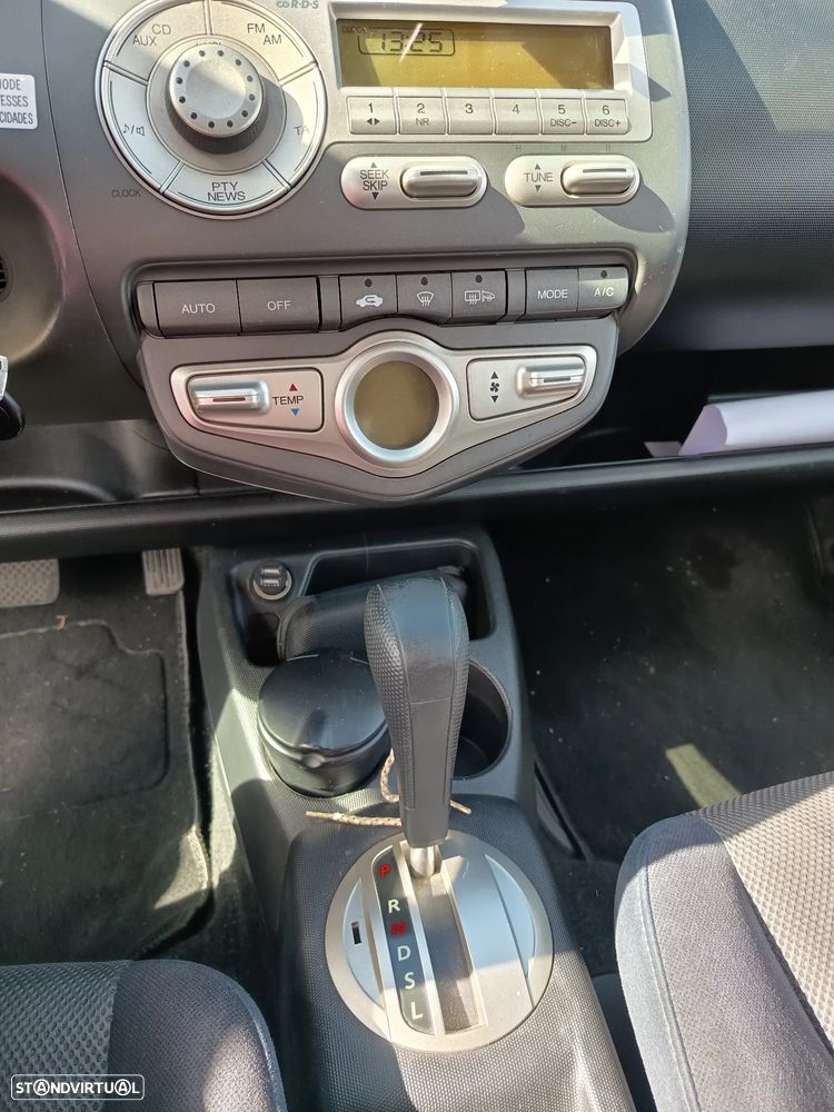 Honda Jazz 1.4 ES CVT - 8