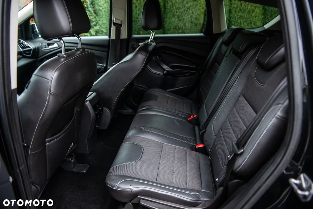 Ford Kuga 2.0 TDCi 4x4 Titanium - 23