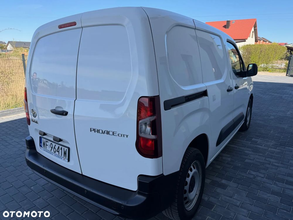 Toyota Proace City - 8