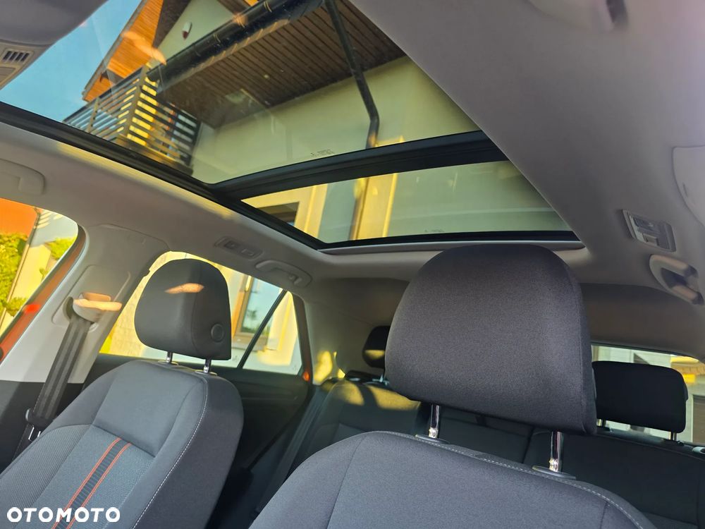 Volkswagen T-Roc - 27