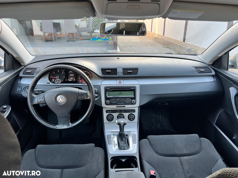 Volkswagen Passat 2.0 TDI DSG Comfortline - 12