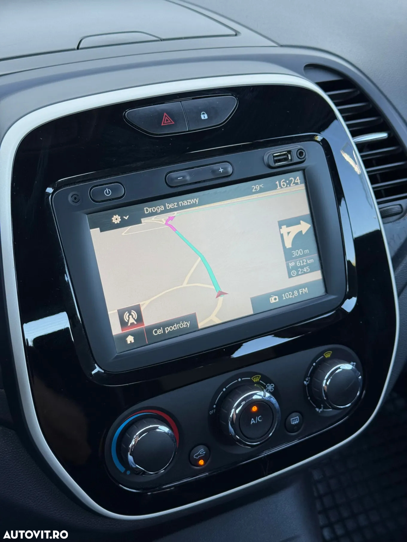 Renault Captur TCe Life - 19