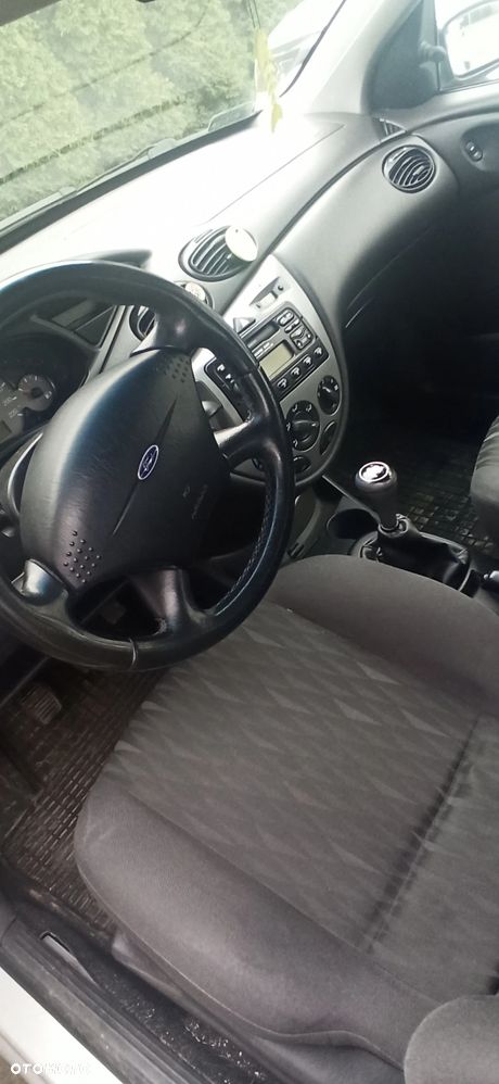 Ford Focus - 4