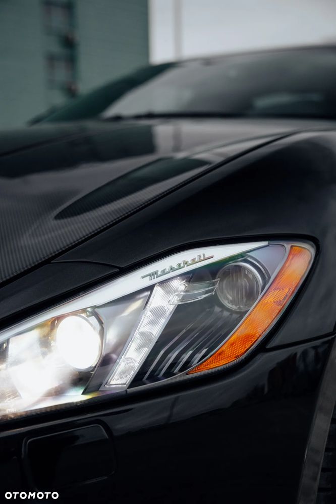 Maserati GranTurismo S - 18