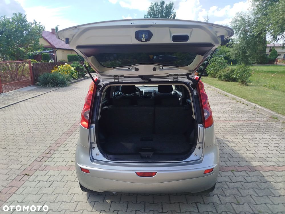 Mazda 5 2.0 Exclusive + - 38