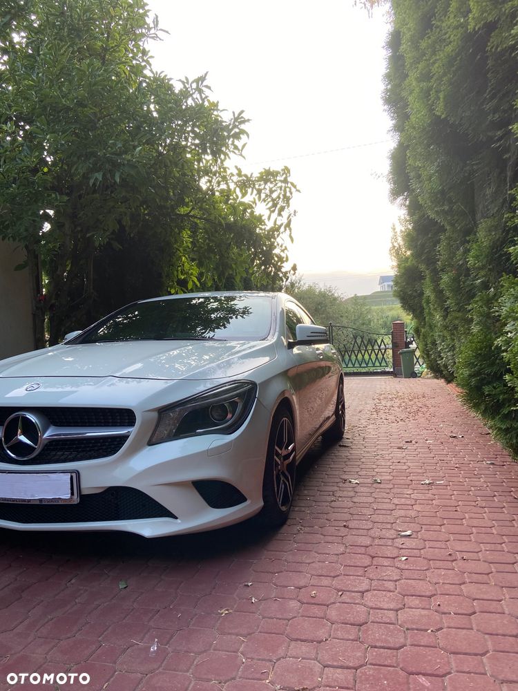 Mercedes-Benz CLA 250 7G-DCT - 4