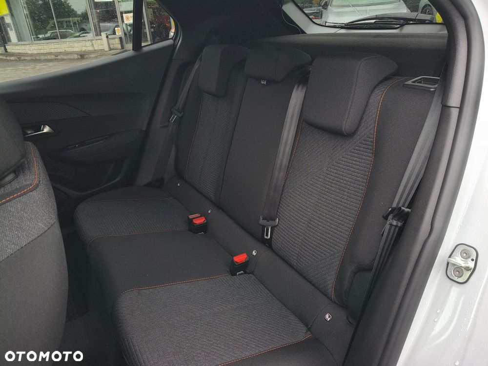 Peugeot 2008 PureTech 100 Business S&S BVM6 - 15
