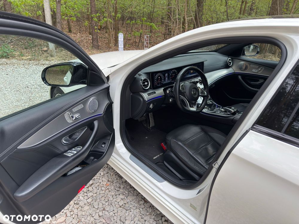 Mercedes-Benz Klasa E 43 AMG 4-Matic - 5