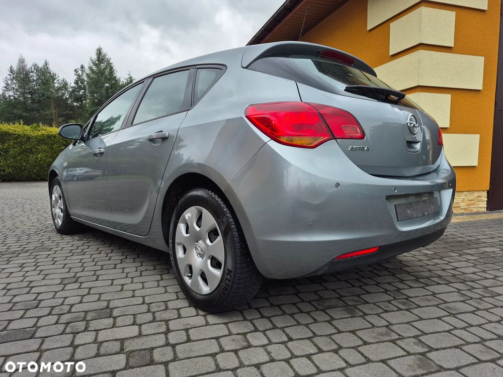 Opel Astra 1.6 Edition - 4