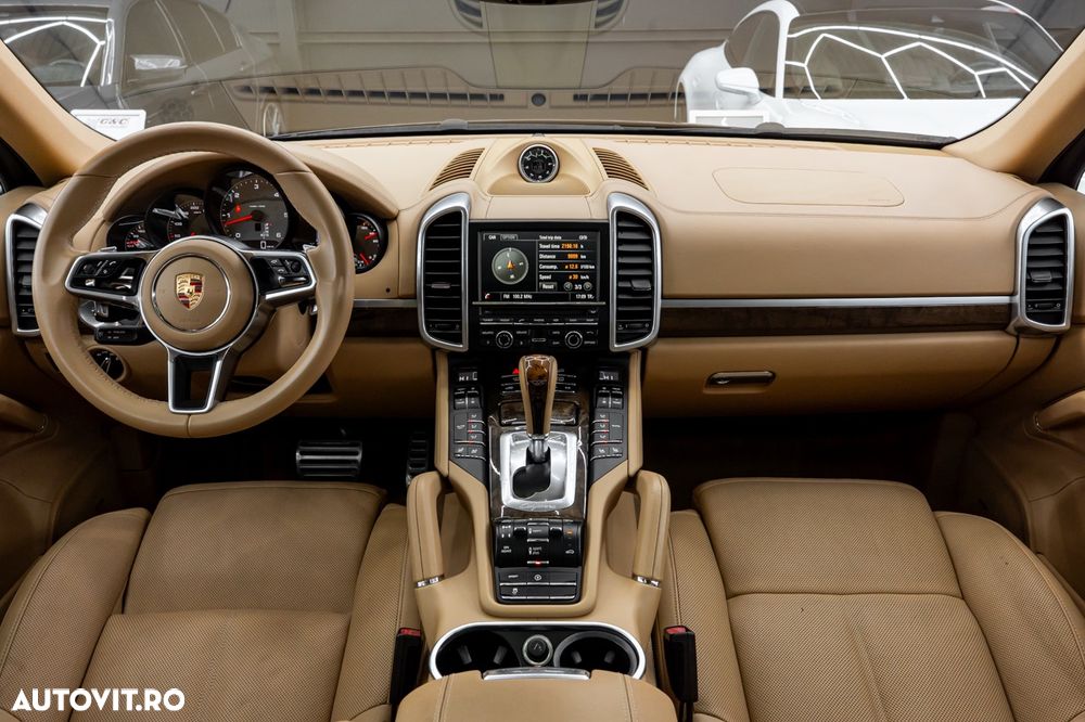 Porsche Cayenne S Tiptronic S - 8