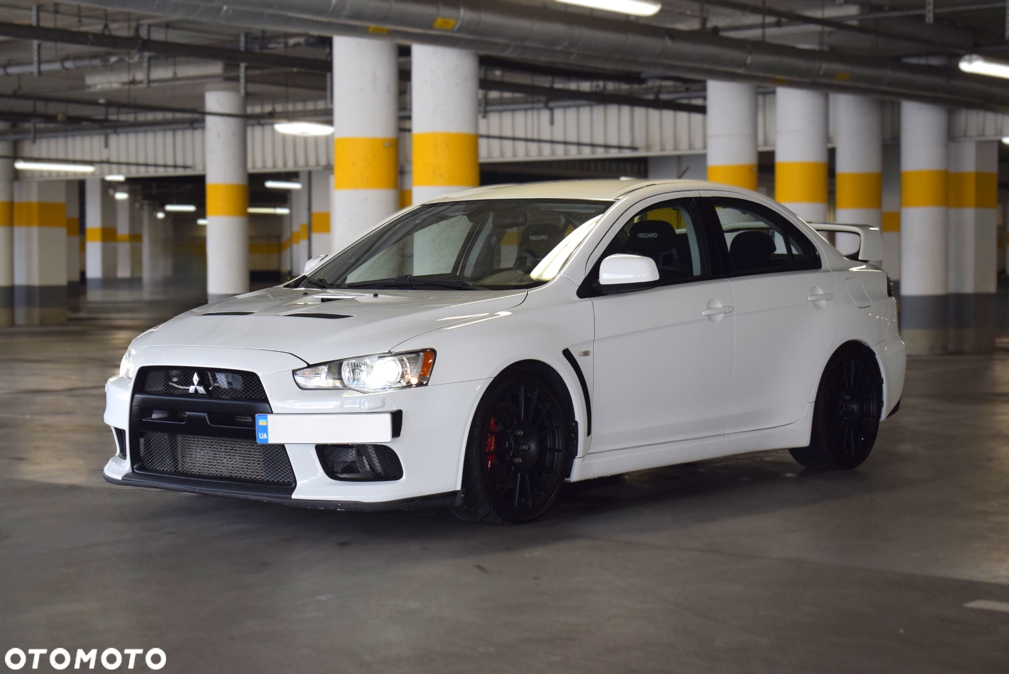 Mitsubishi Lancer Evolution - 4