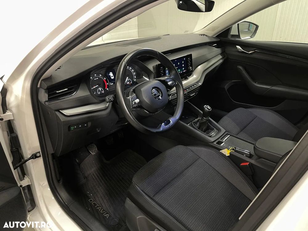 Skoda Octavia 2.0 TDI Ambition - 6