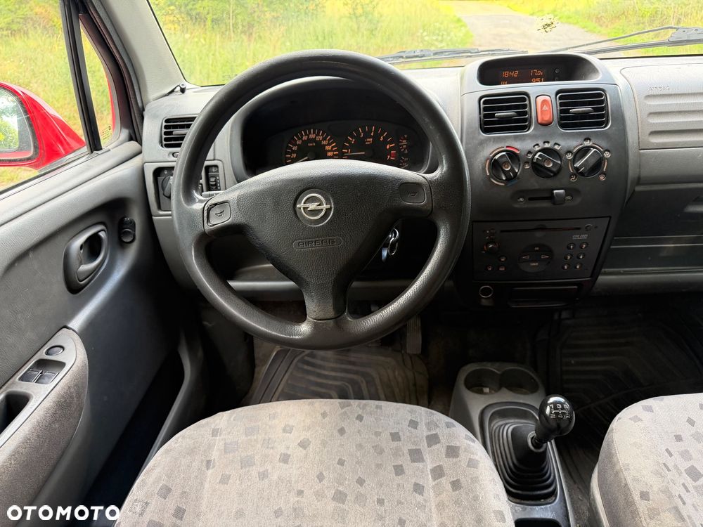 Opel Agila - 10