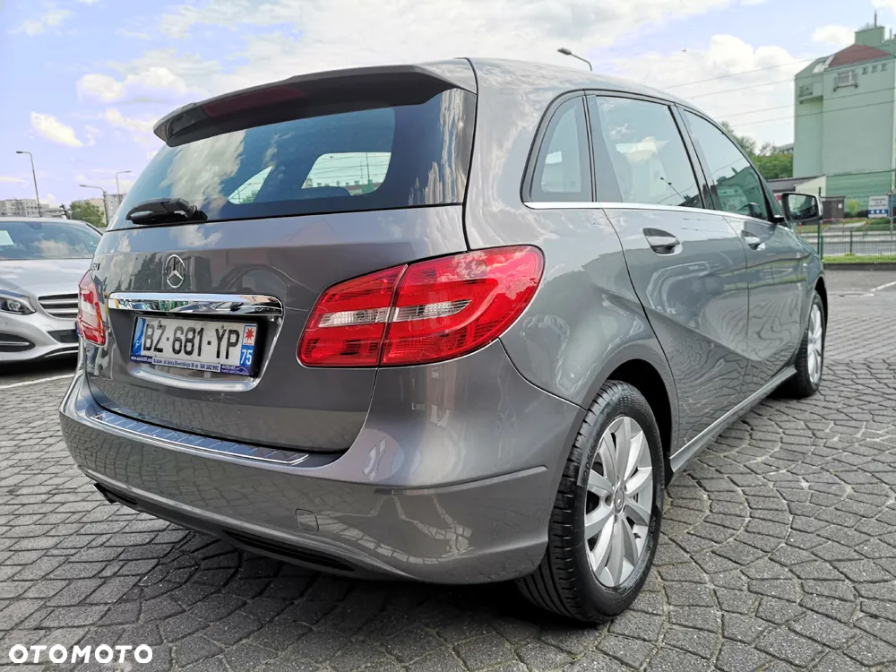 Mercedes-Benz Klasa B 180 (BlueEFFICIENCY) - 6