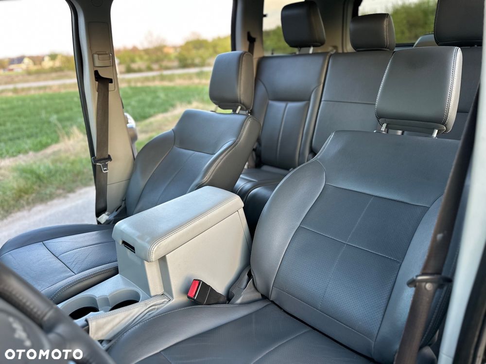Jeep Cherokee - 36