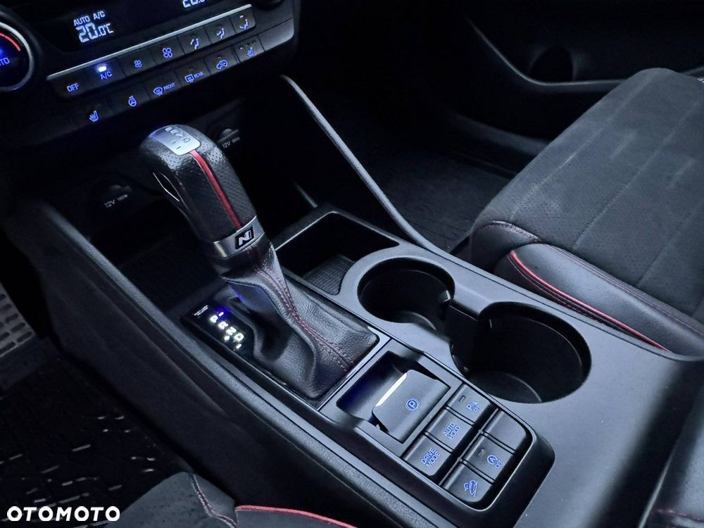 Hyundai Tucson 1.6 CRDi 48V-Hybrid 4WD DCT N Line - 18