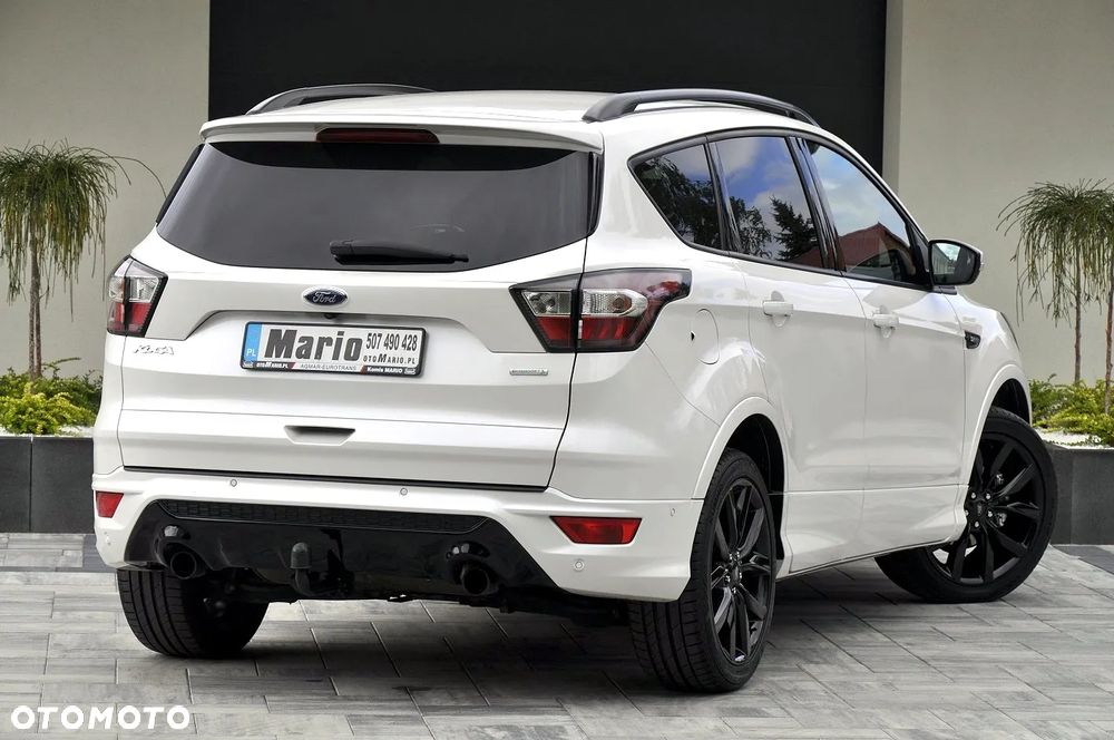 Ford Kuga 1.5 EcoBoost 2x4 ST-Line - 4