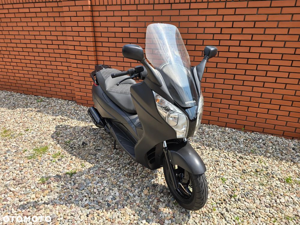 Honda FES - 17