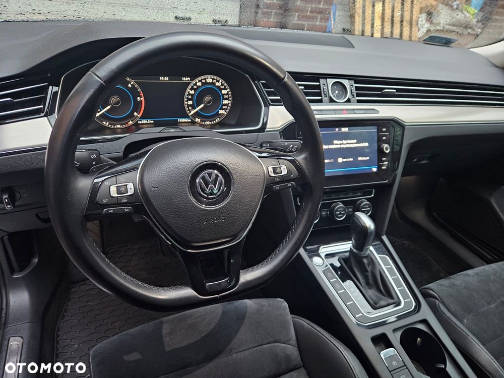 Volkswagen Passat 2.0 TDI BMT Highline DSG - 19