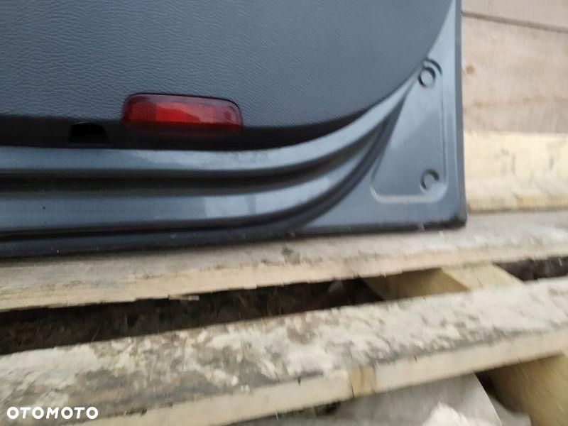 DRZWI PRAWE PRZEDNIE PRZÓD KOMPLETNE VW JETTA V MK5 - 7
