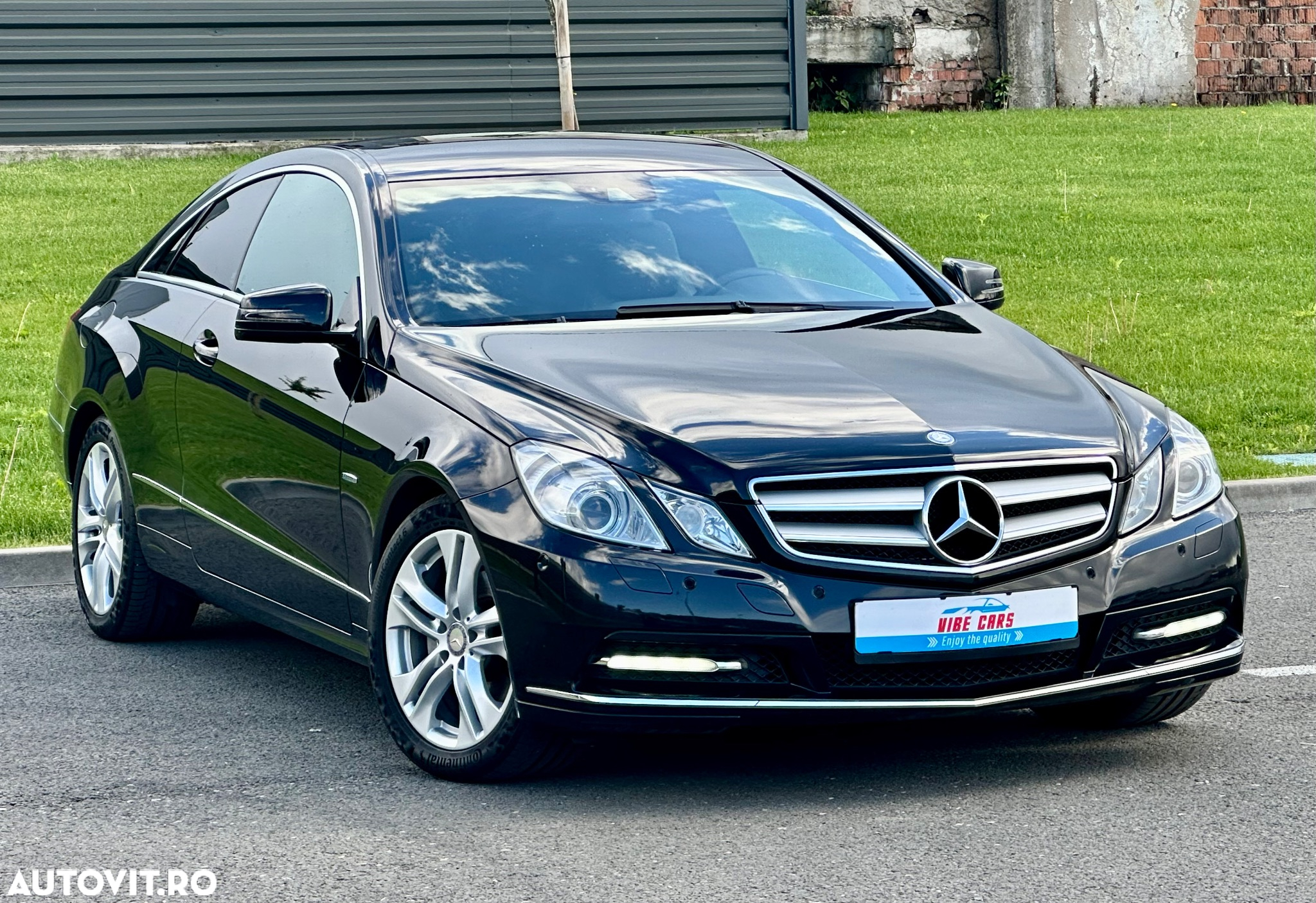 Mercedes-Benz E 220 CDI Coupe - 11