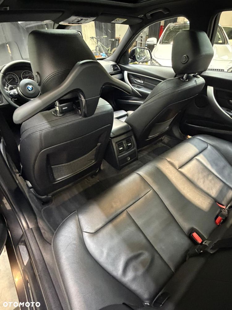 BMW Seria 3 - 24