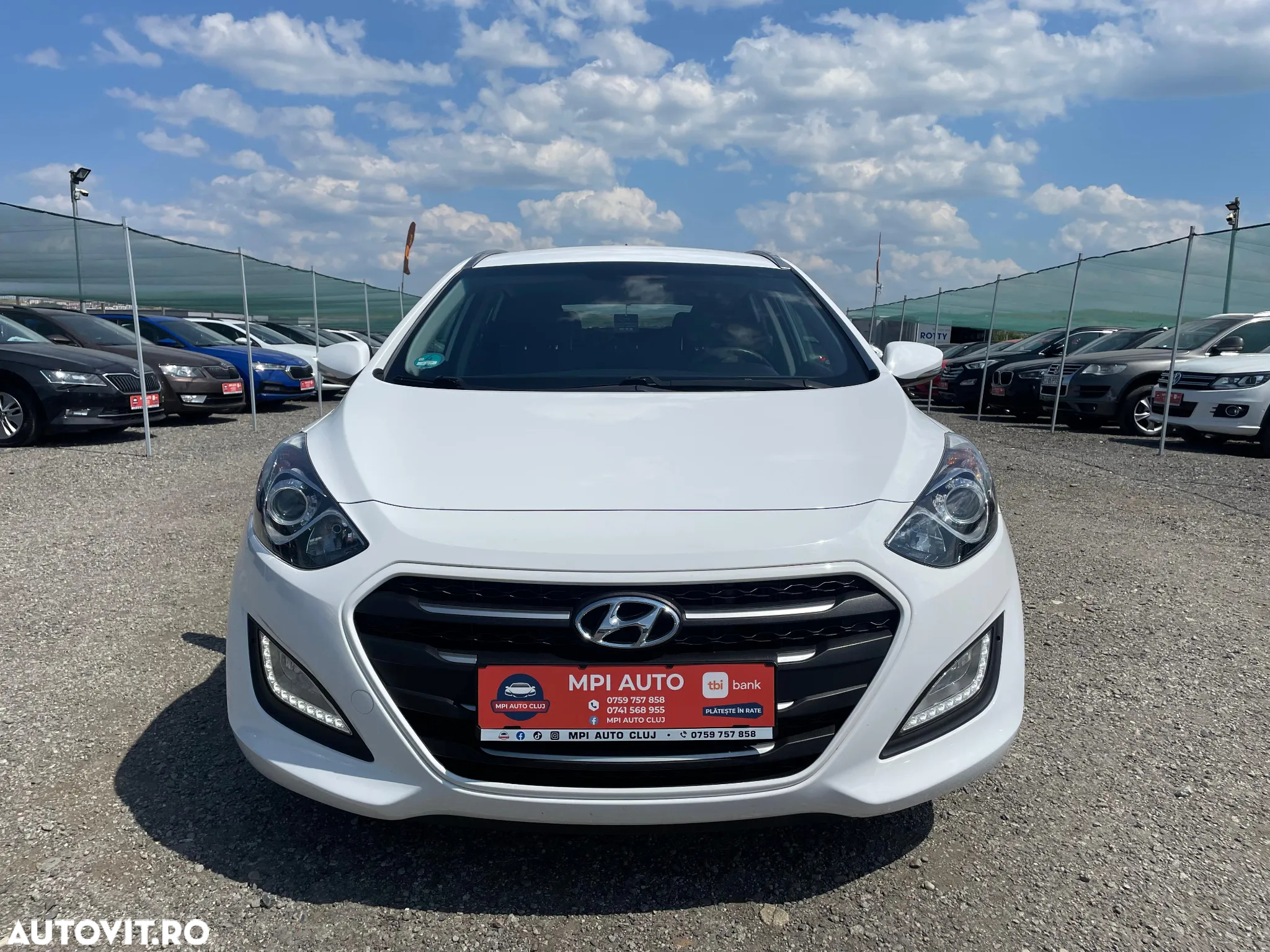 Hyundai i30 blue Kombi 1.6 CRDi Passion - 4