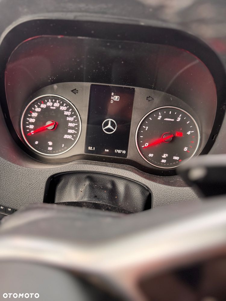 Mercedes-Benz Sprinter - 8