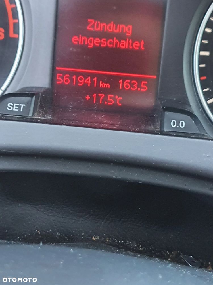 Audi A4 Avant 2.0 TDI Limited Edition - 13
