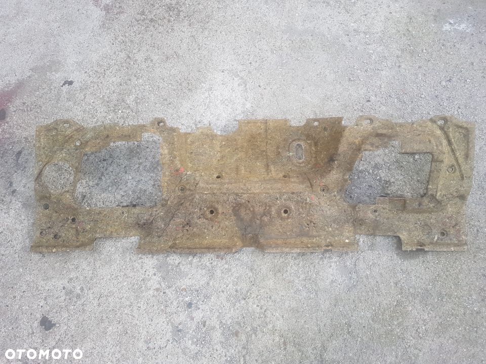 Iveco Daily 4 06-11 tapicerka wewnętrzne wygłuszenie ściany grodziowej pod kokpitem - 5