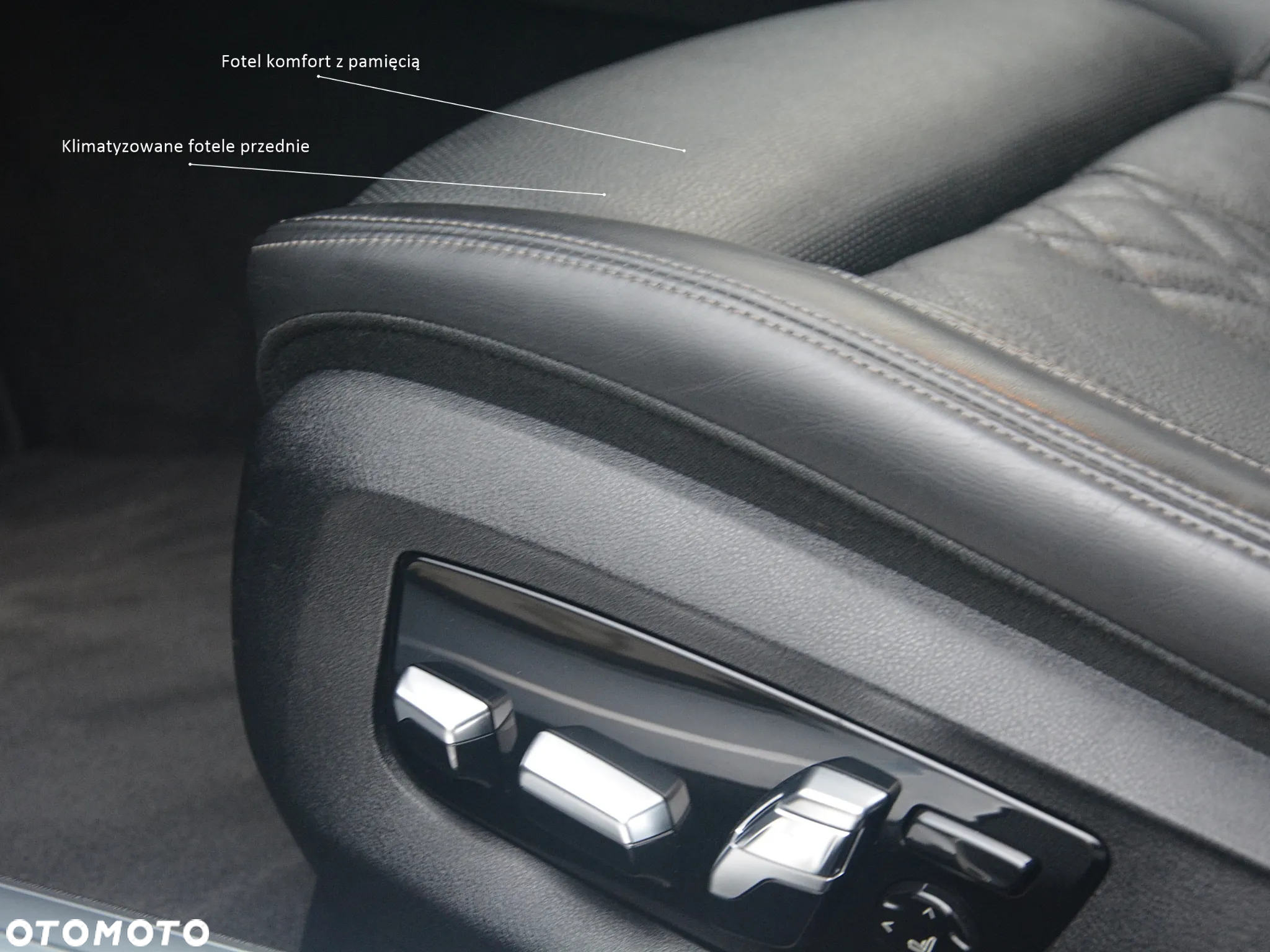 BMW Seria 7 750i xDrive - 14