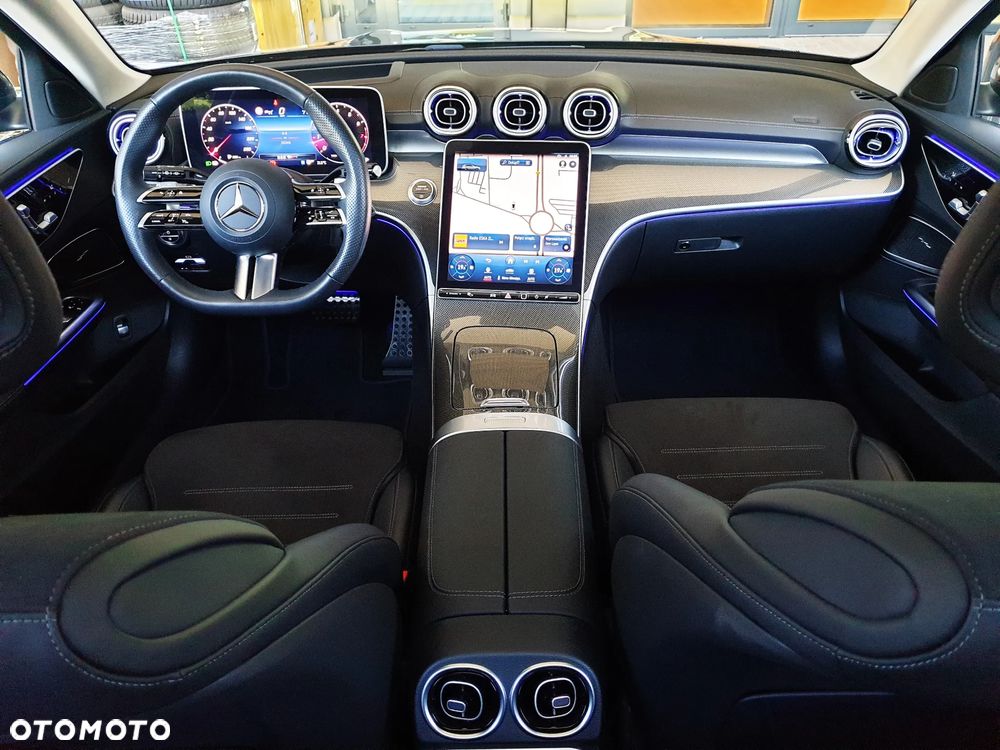 Mercedes-Benz Klasa C 300 4MATIC 9G-TRONIC - 9