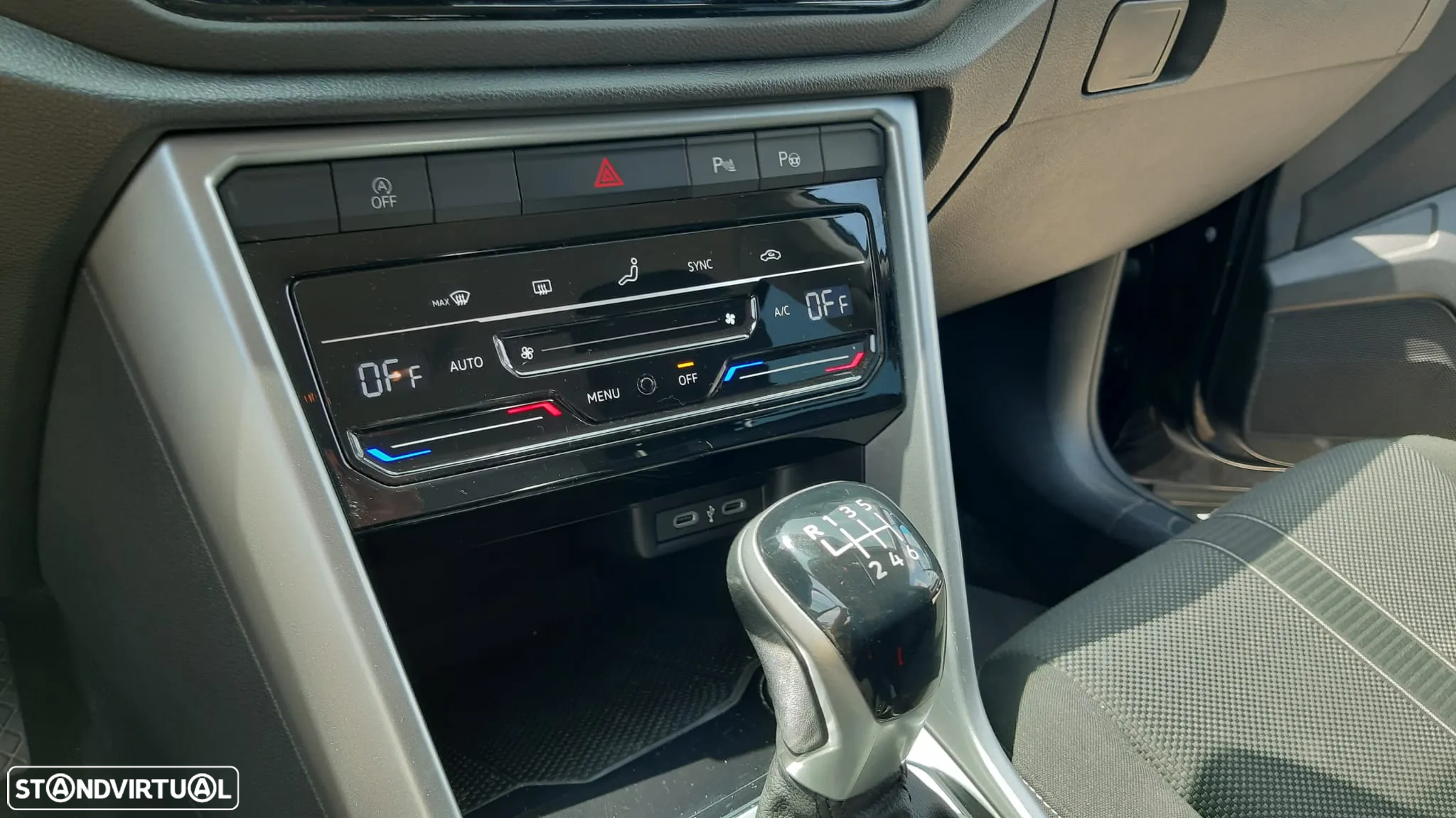 VW T-Roc 1.0 TSI Life - 16