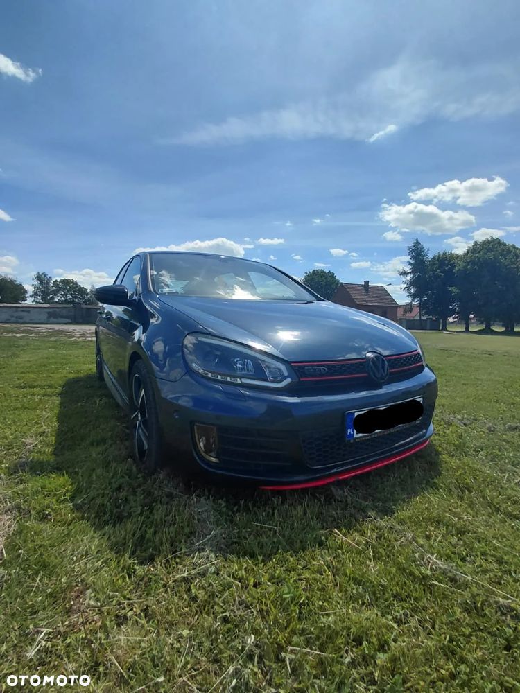 Volkswagen Golf 2.0 TDI DPF Highline - 1