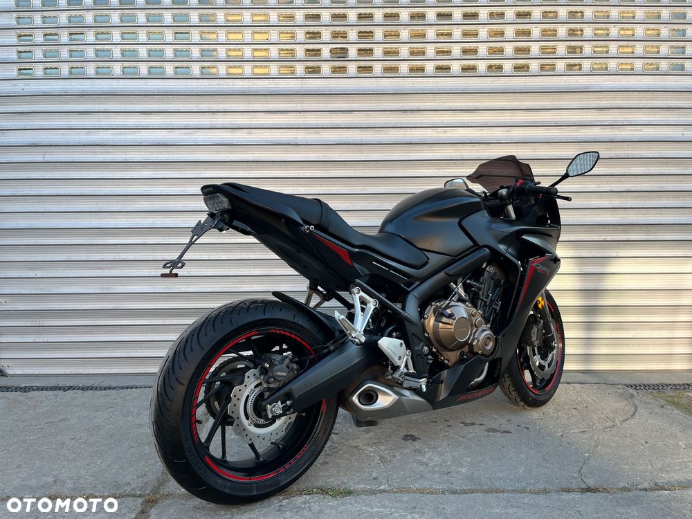 Honda CBR - 13