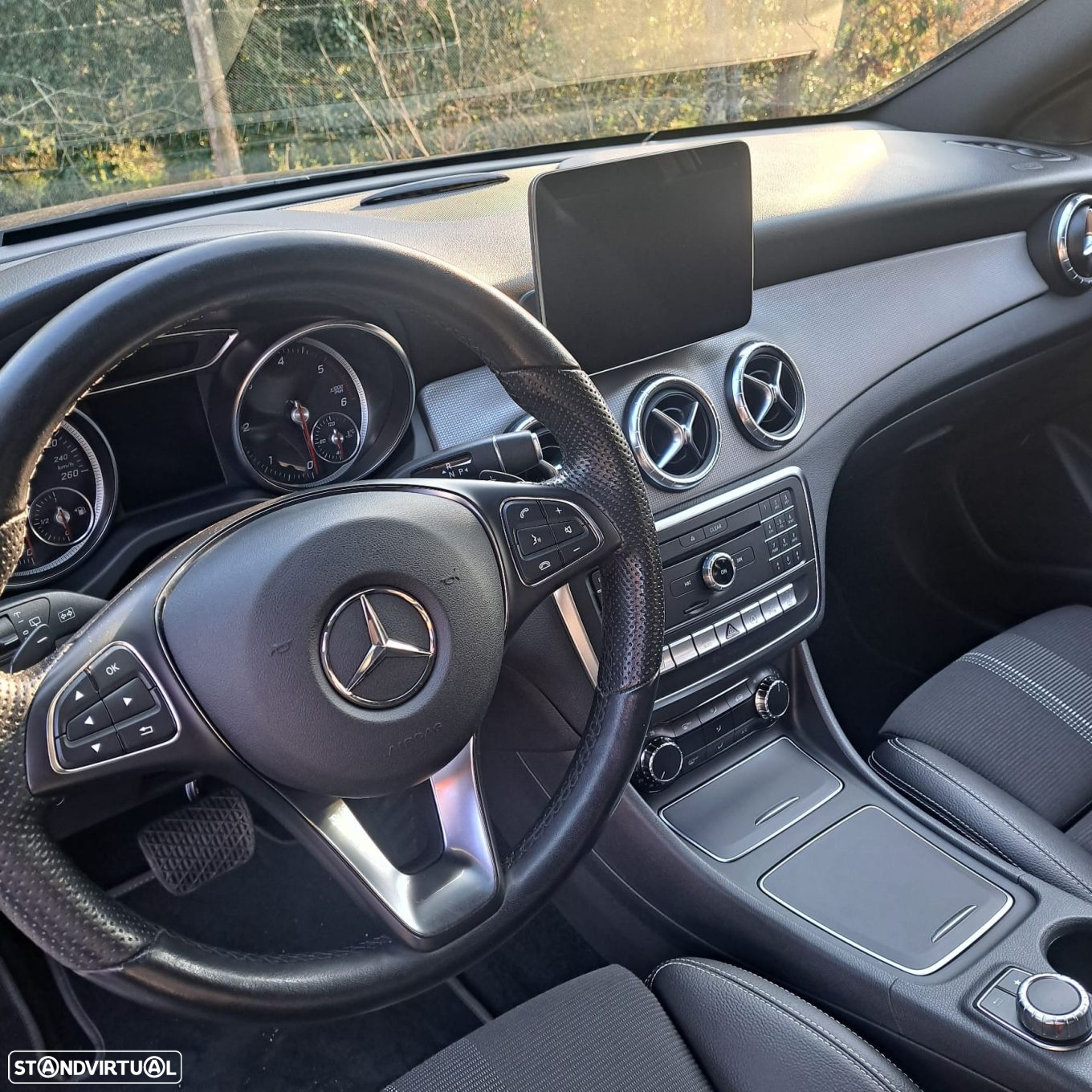 Mercedes-Benz CLA 200 - 15