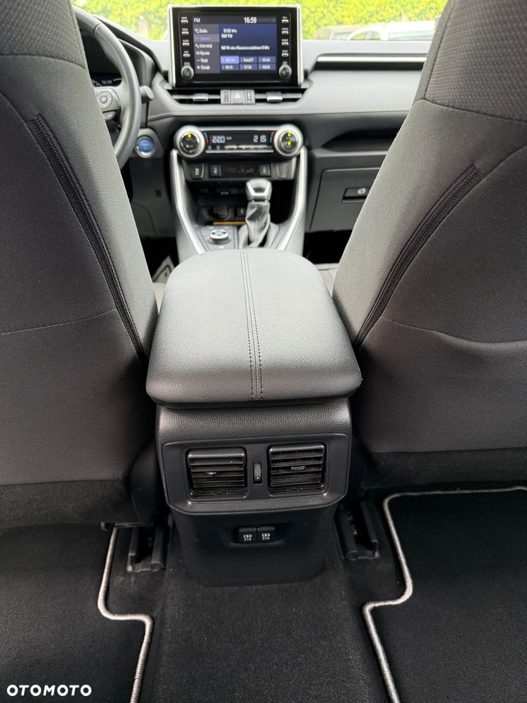 Toyota RAV4 - 13