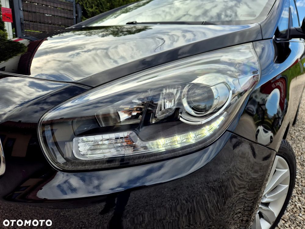 Kia Carens 1.6 GDI Fifa World Cup Edition - 8