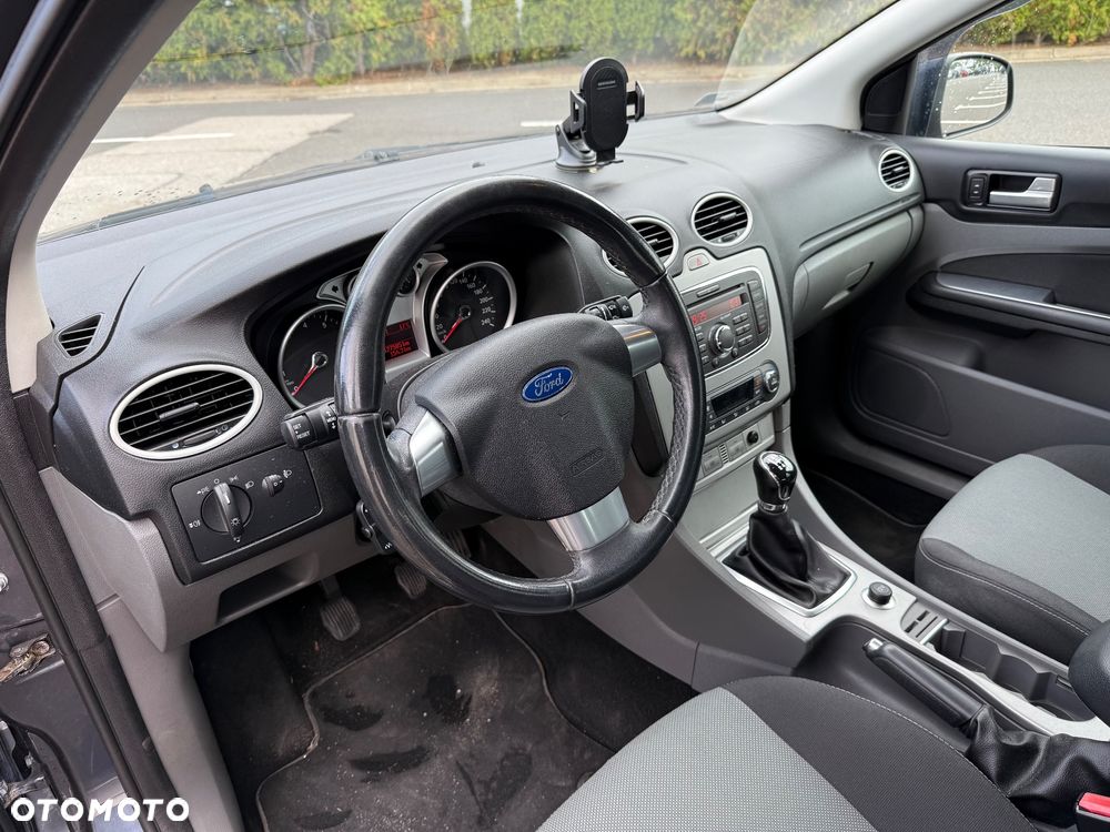 Ford Focus 1.6 Trend - 36
