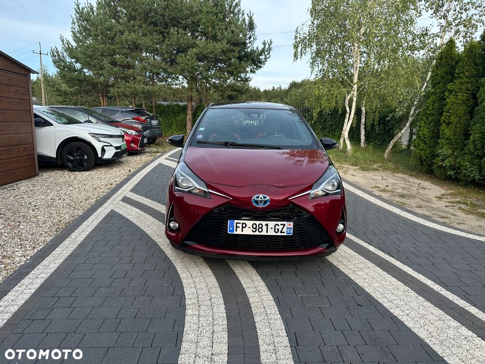 Toyota Yaris Hybrid 100 Selection Platinum - 9