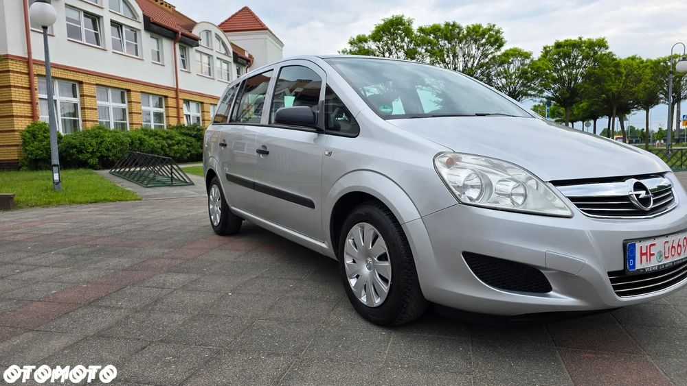 Opel Zafira - 35