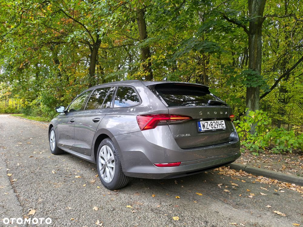 Skoda Octavia 2023 photo 3