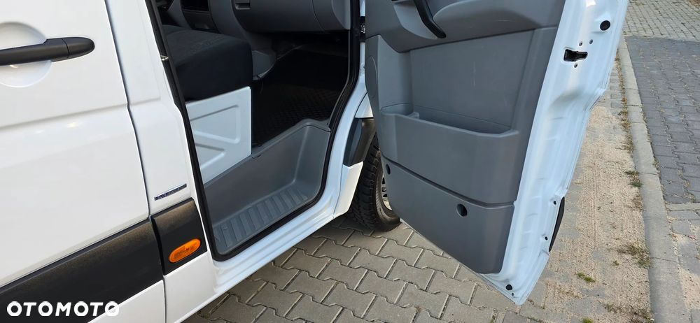 Mercedes-Benz Sprinter - 21