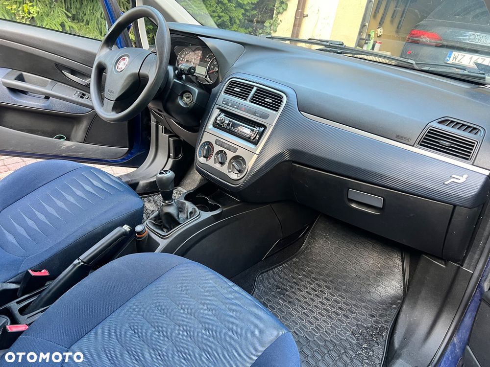 Fiat Grande Punto - 12