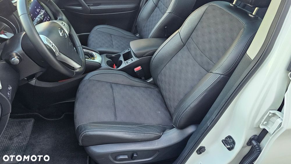 Nissan Qashqai 1.6 DCi Black Edition Xtronic EU6 - 26