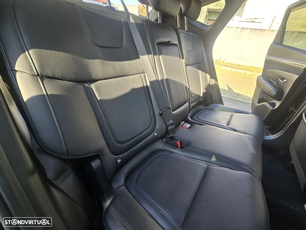 Hyundai Tucson 1.6 CRDi Vanguard DCT - 16