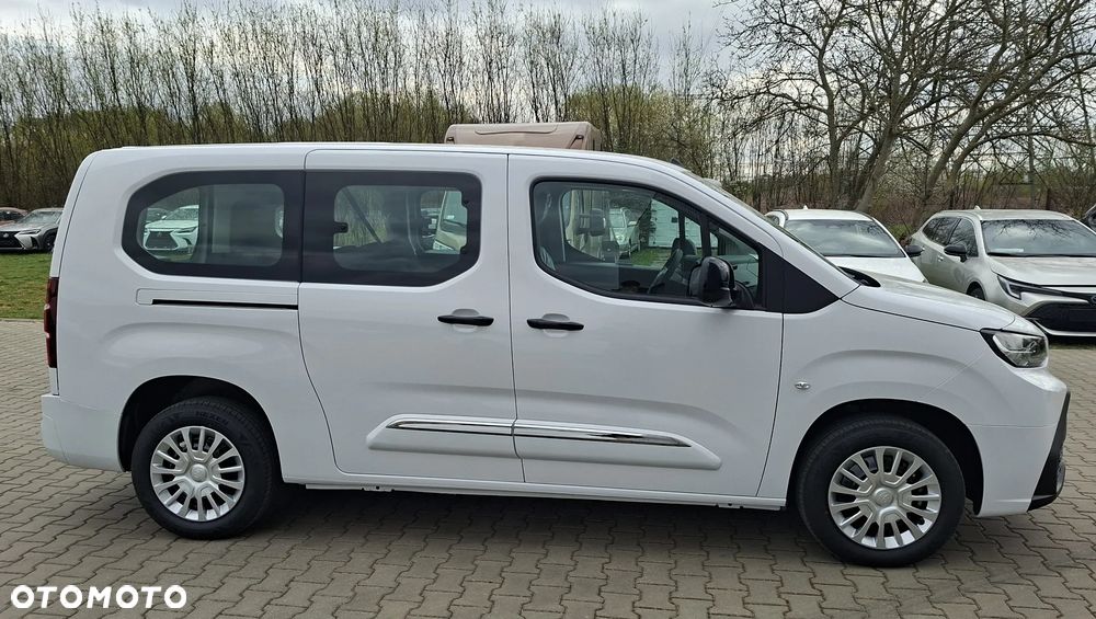 Toyota Proace City D-4D Long 2,4t Active (bryg.) - 2