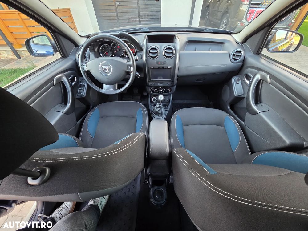 Dacia Duster dCi 110 FAP 4x4 Celebration - 6