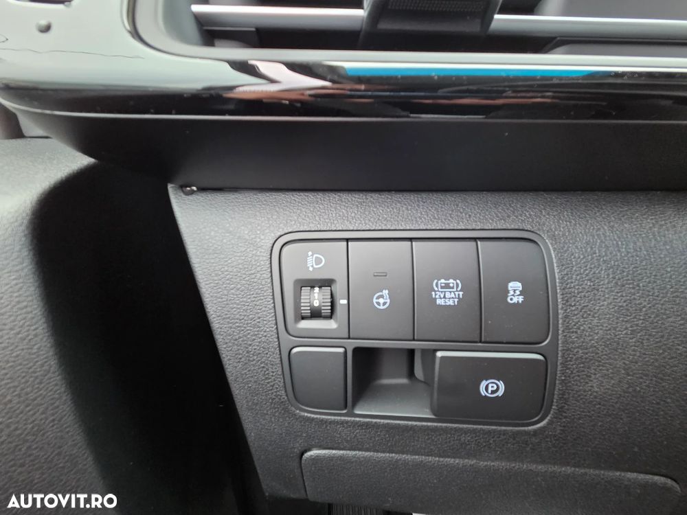 Hyundai Staria 1.6I 215CP 6AT 9 locuri HEV Premium - 12